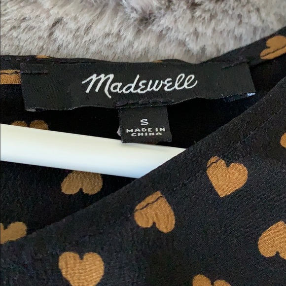 Madewell Tiered Blouse with ❤️ Pattern - Picture 2 of 2